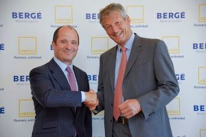 Jaime Gorbeña (left), president of Spain’s Bergé y Compañía, with Luc Nadal (right), CEO of French company Gefco